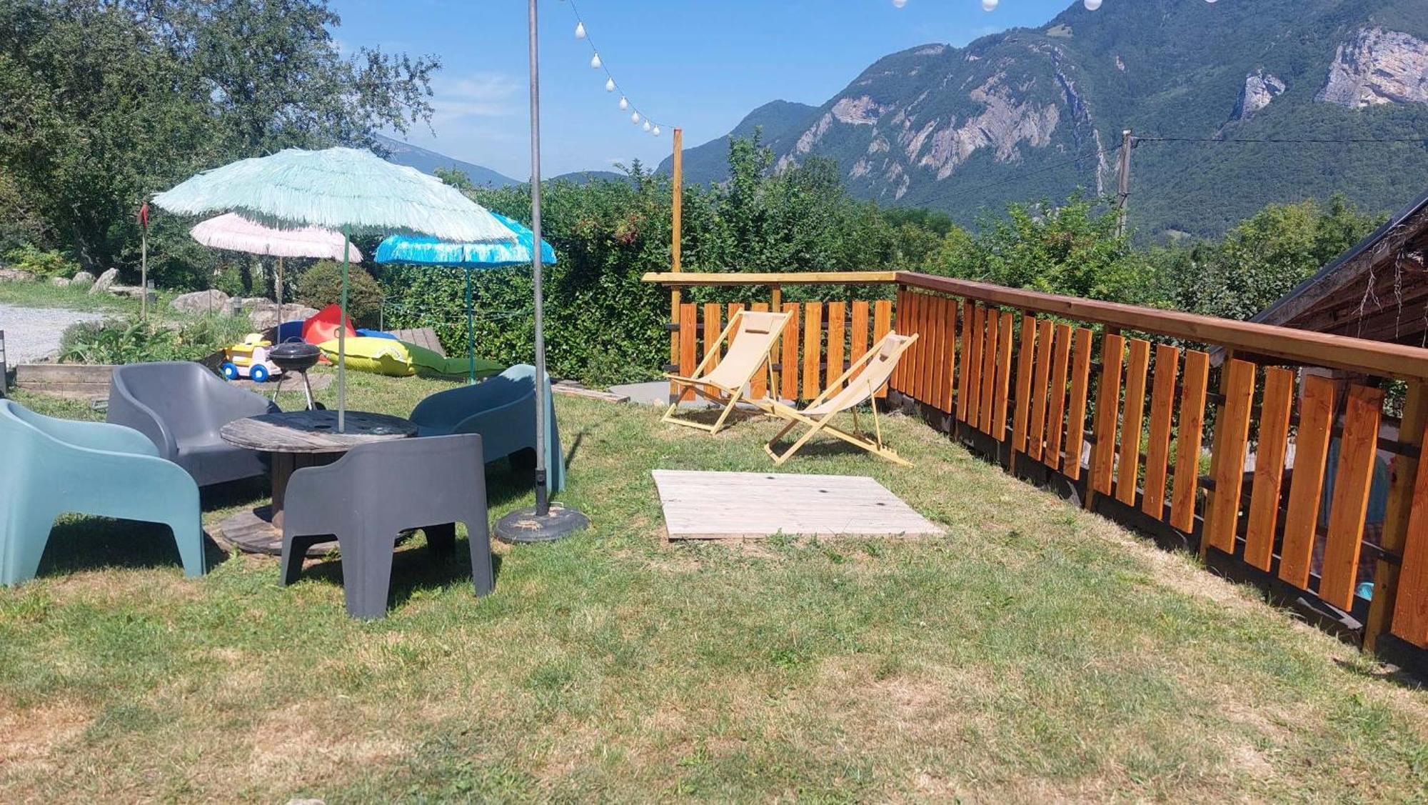 Yourtes Olachat Proche Annecy Faverges Exteriér fotografie