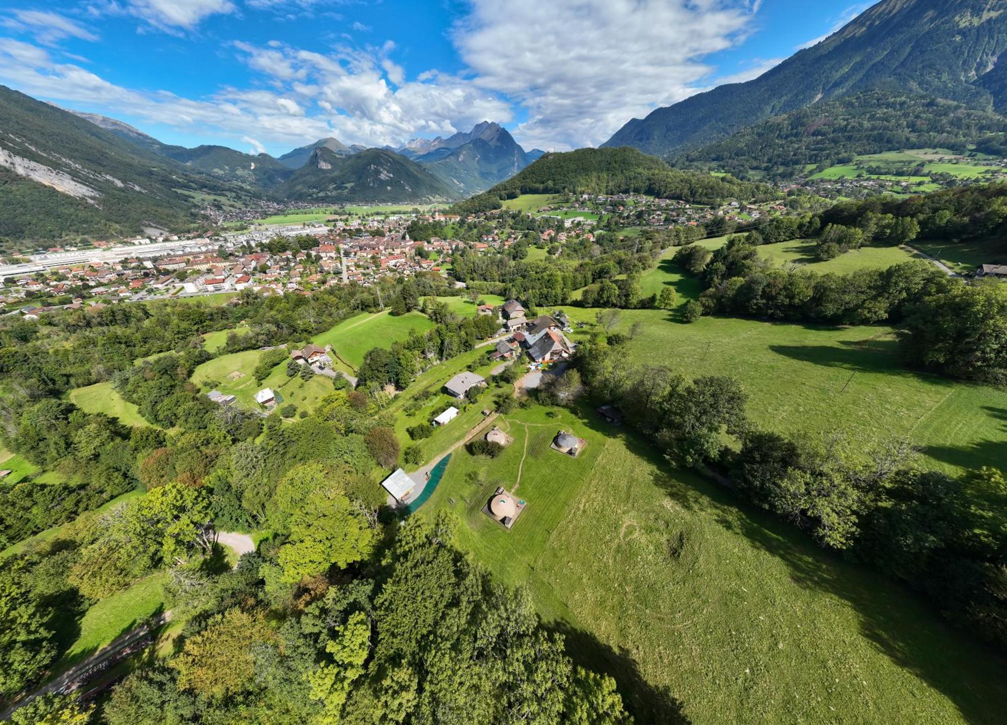 Yourtes Olachat Proche Annecy Faverges Exteriér fotografie